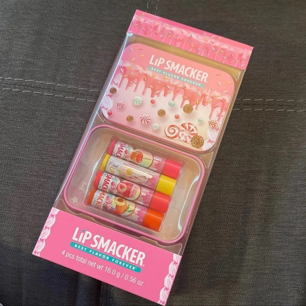 🍬🍬Sweet Flavors Lip Smacker with Tin🍬🍬
